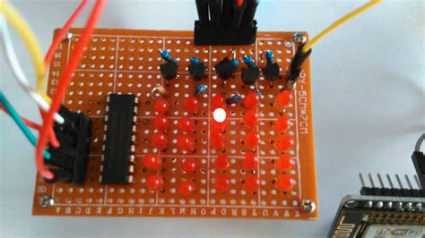 esp8266 74hc595|ESP8266: Controlling a LED matrix with the 74HC595 ICs.